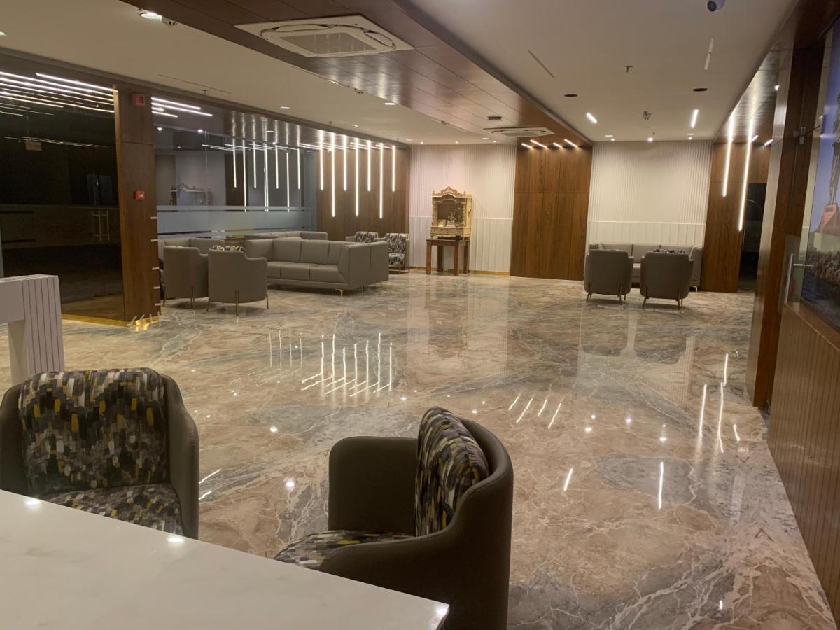 Comfort Inn , Statue Of Unity Kevadia Eksteriør billede