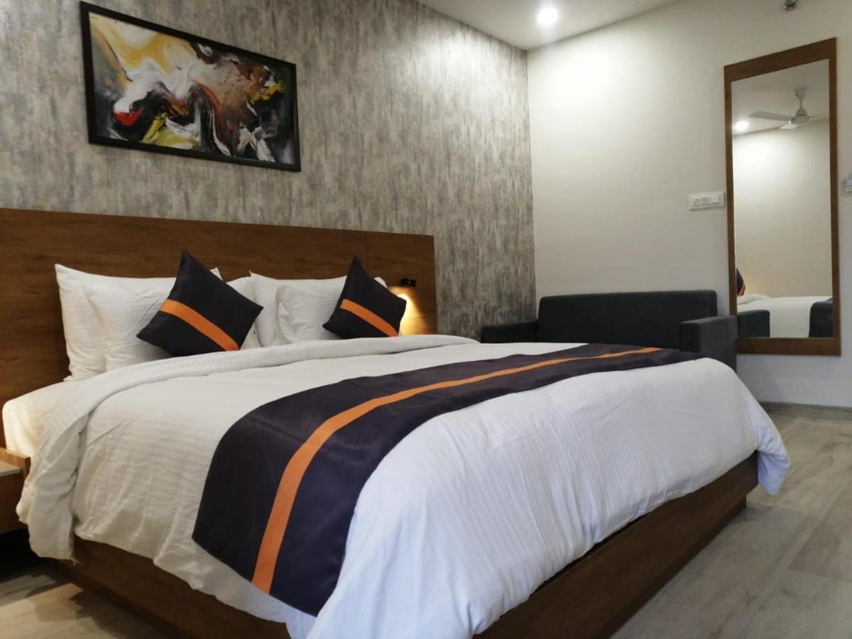 Comfort Inn , Statue Of Unity Kevadia Eksteriør billede